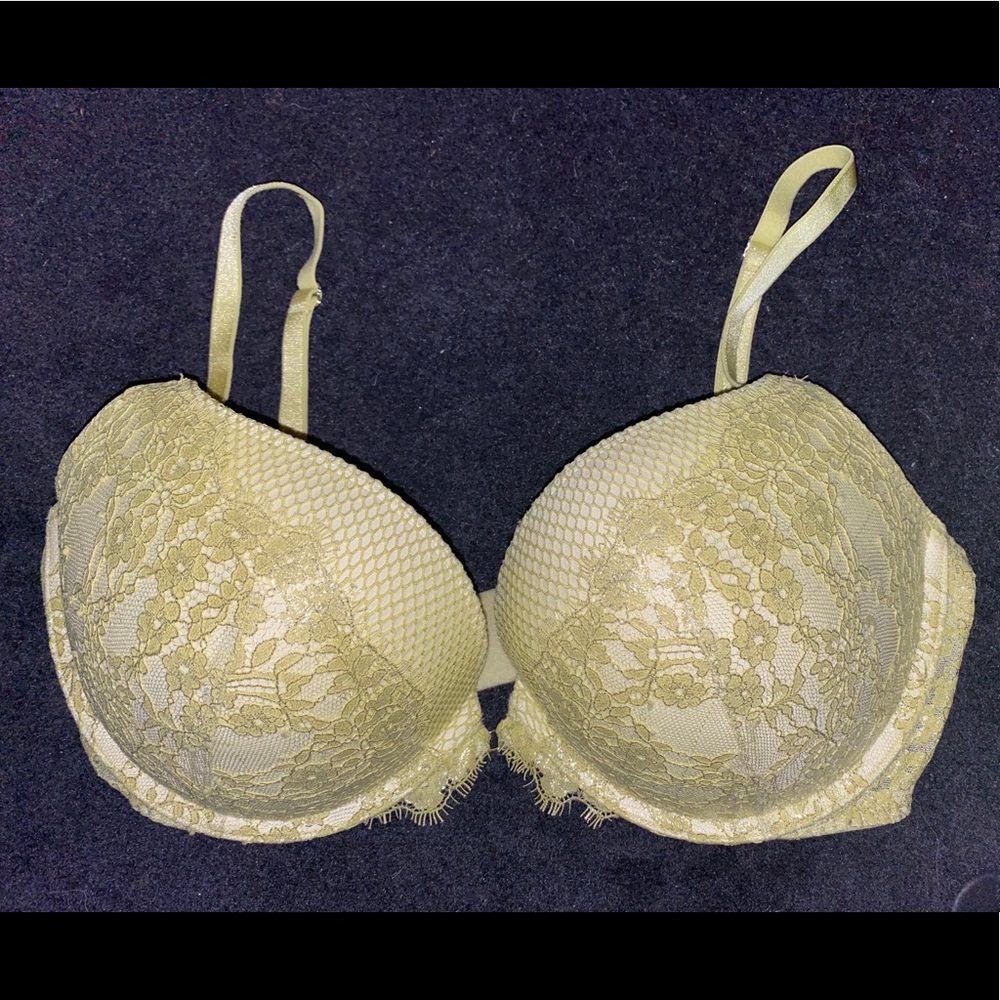 VS yellow fishnet push-up